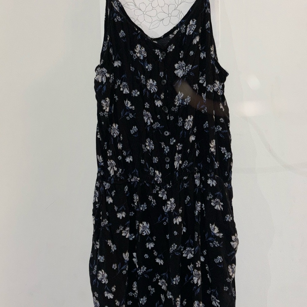 Womens So romper size medium black /navy blue floral